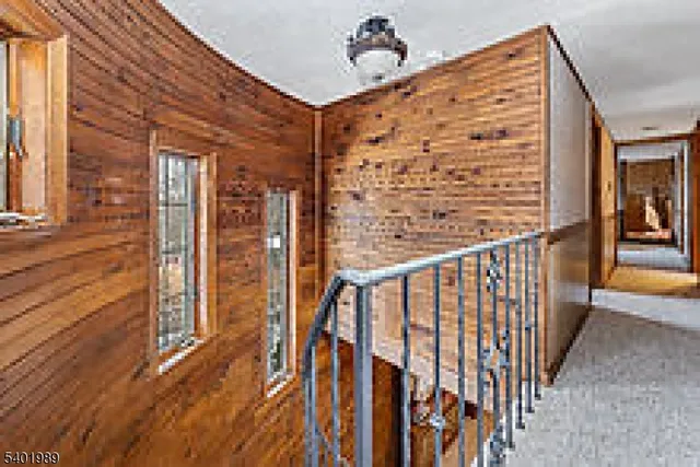 $499,900 | 1 Wojcicki Drive, Hampton, NJ 08827