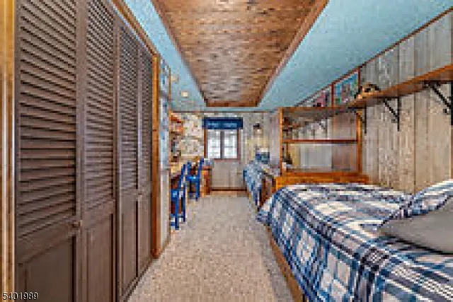 $499,900 | 1 Wojcicki Drive, Hampton, NJ 08827