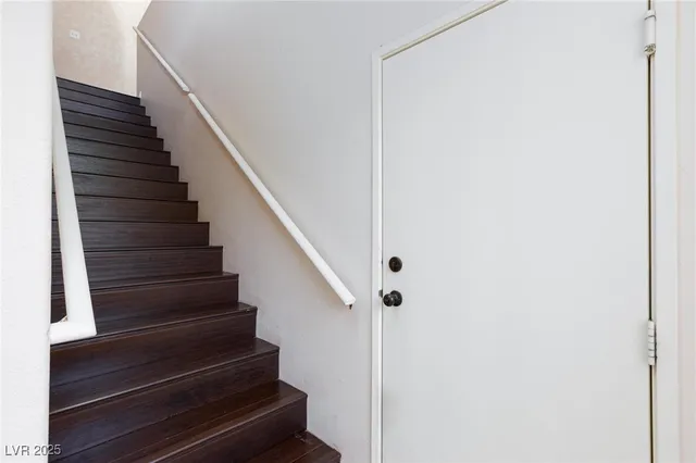 $2,250 | 7185 South Durango Drive, Unit 201, Las Vegas, NV 89113