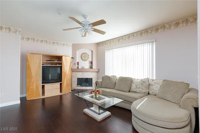 $2,250 | 7185 South Durango Drive, Unit 201, Las Vegas, NV 89113