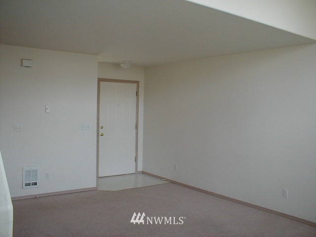 12116 Alexander Road Everett, WA 98204 - Photo 7 of 16 a view of an empty room