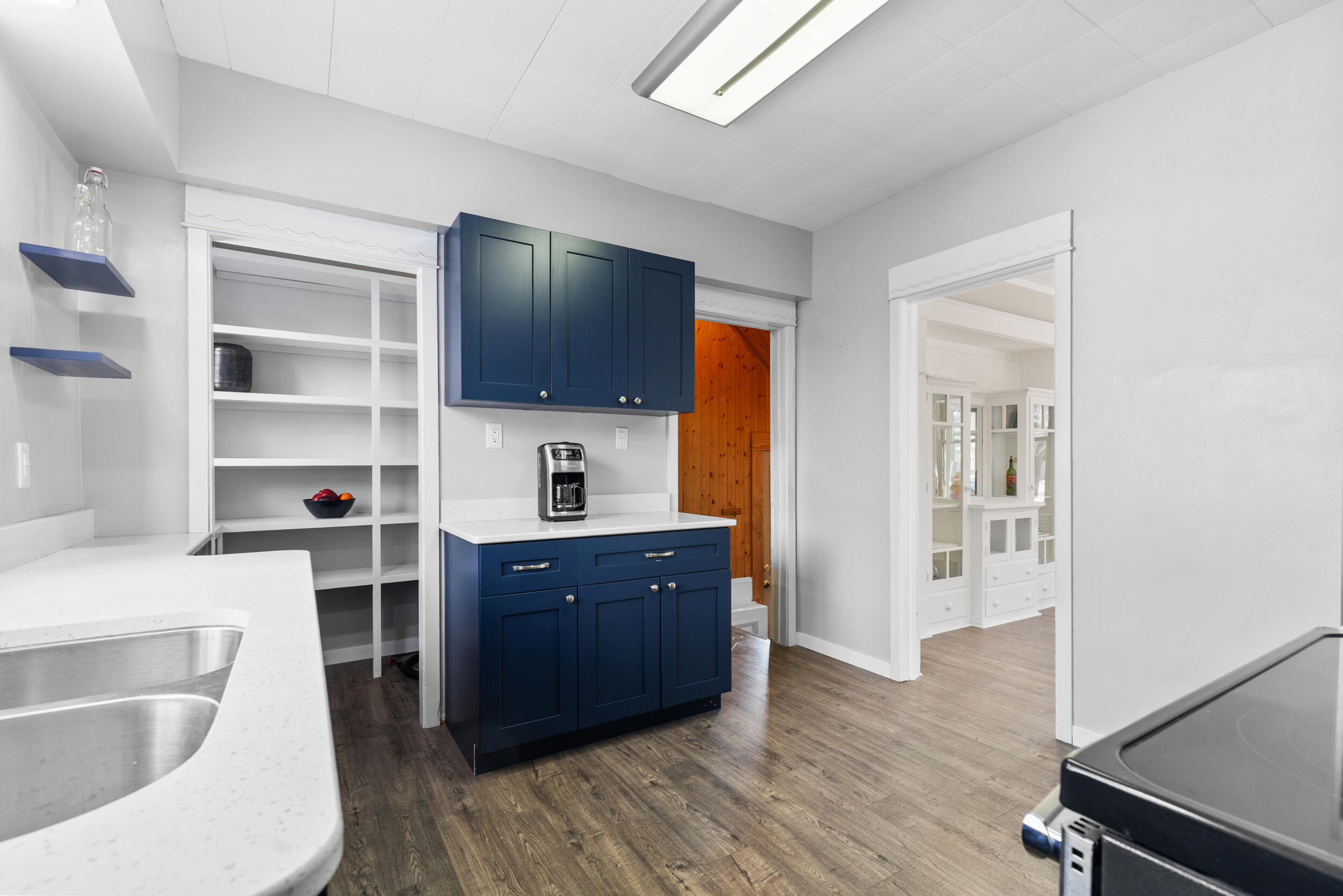 2135 South 14th Street Sheboygan, WI 53081 - Photo 9 of 36 photo jan 21 2026, 10 58 52 pm