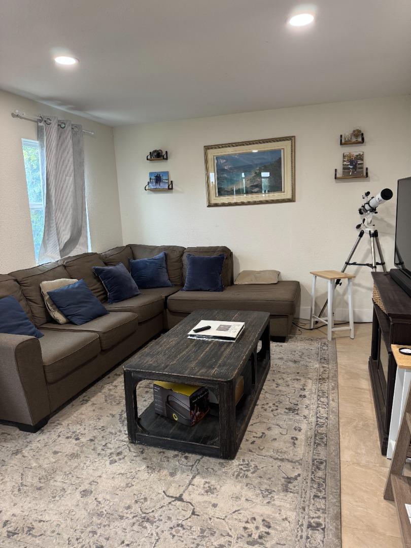 2712 Ferguson Road Gilroy, CA 95020 - Photo 32 of 55