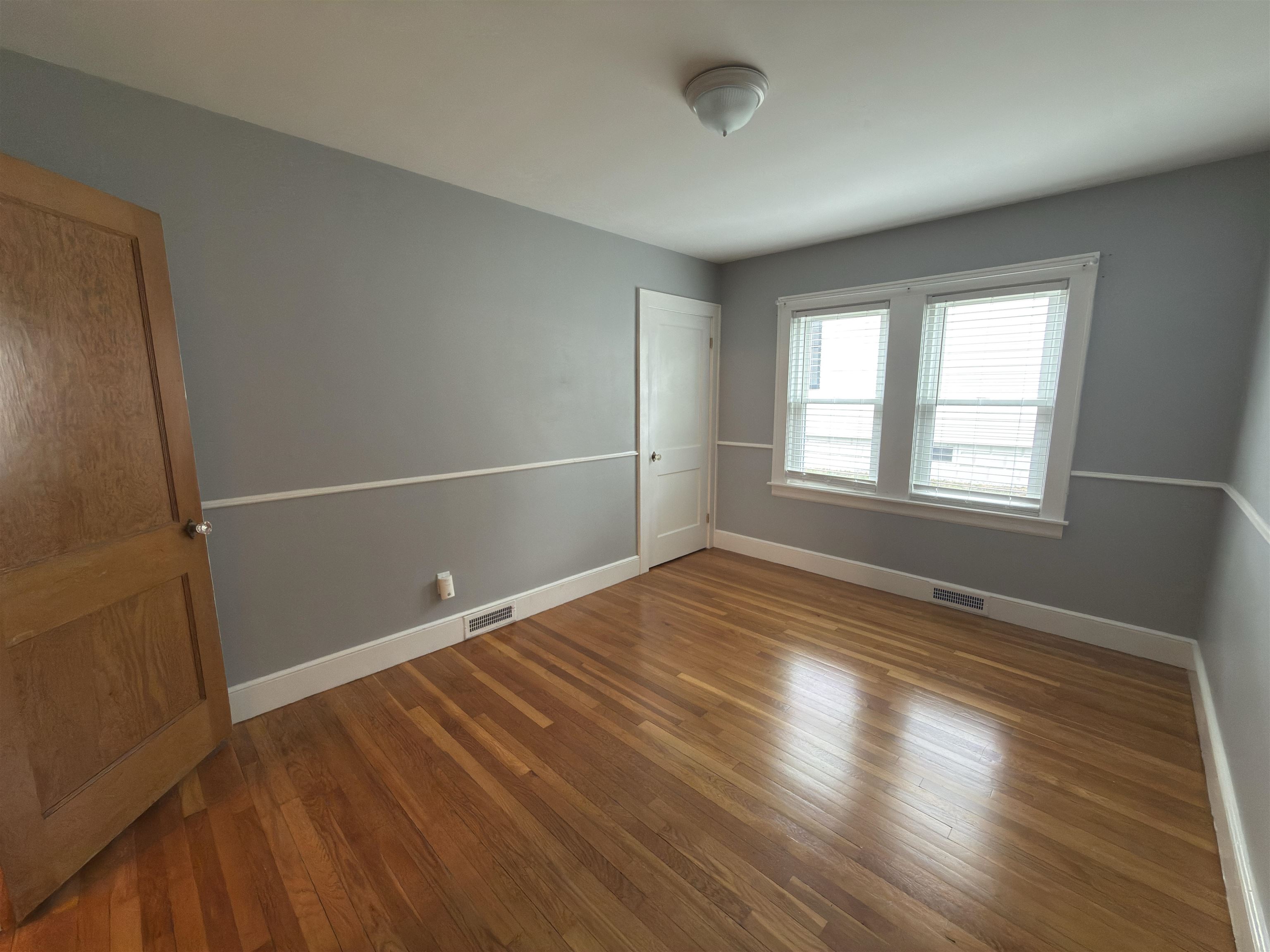 573 Spruce Street Manchester, NH 03103 - Photo 20 of 28