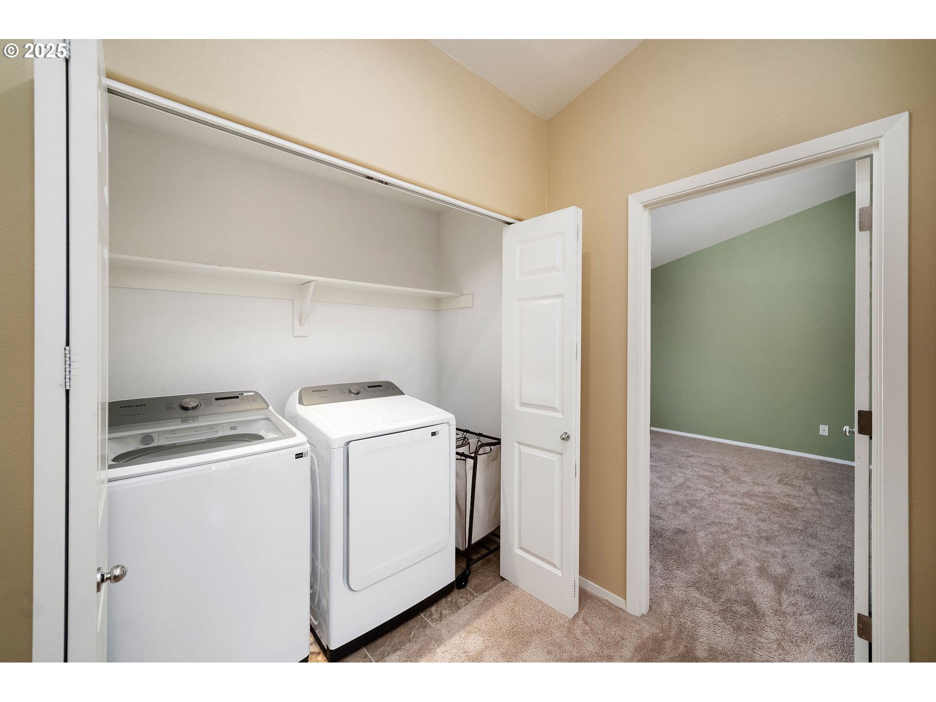 8654 Northeast Rockspring Street Hillsboro, OR 97006 - Photo 16 of 35 Laundry