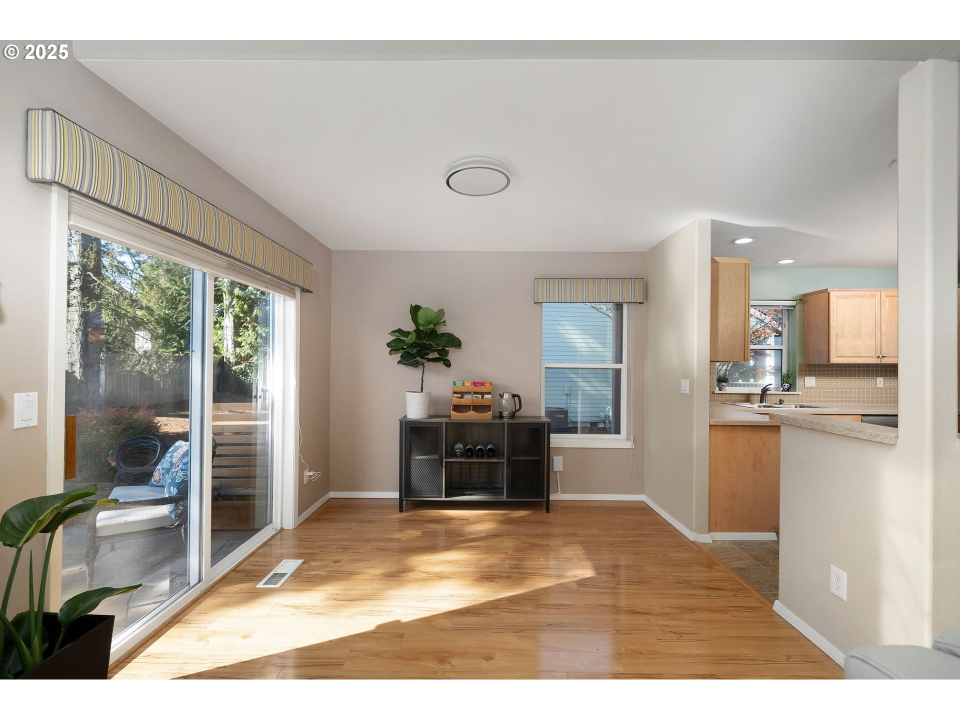 8654 Northeast Rockspring Street Hillsboro, OR 97006 - Photo 8 of 35 Dining Area