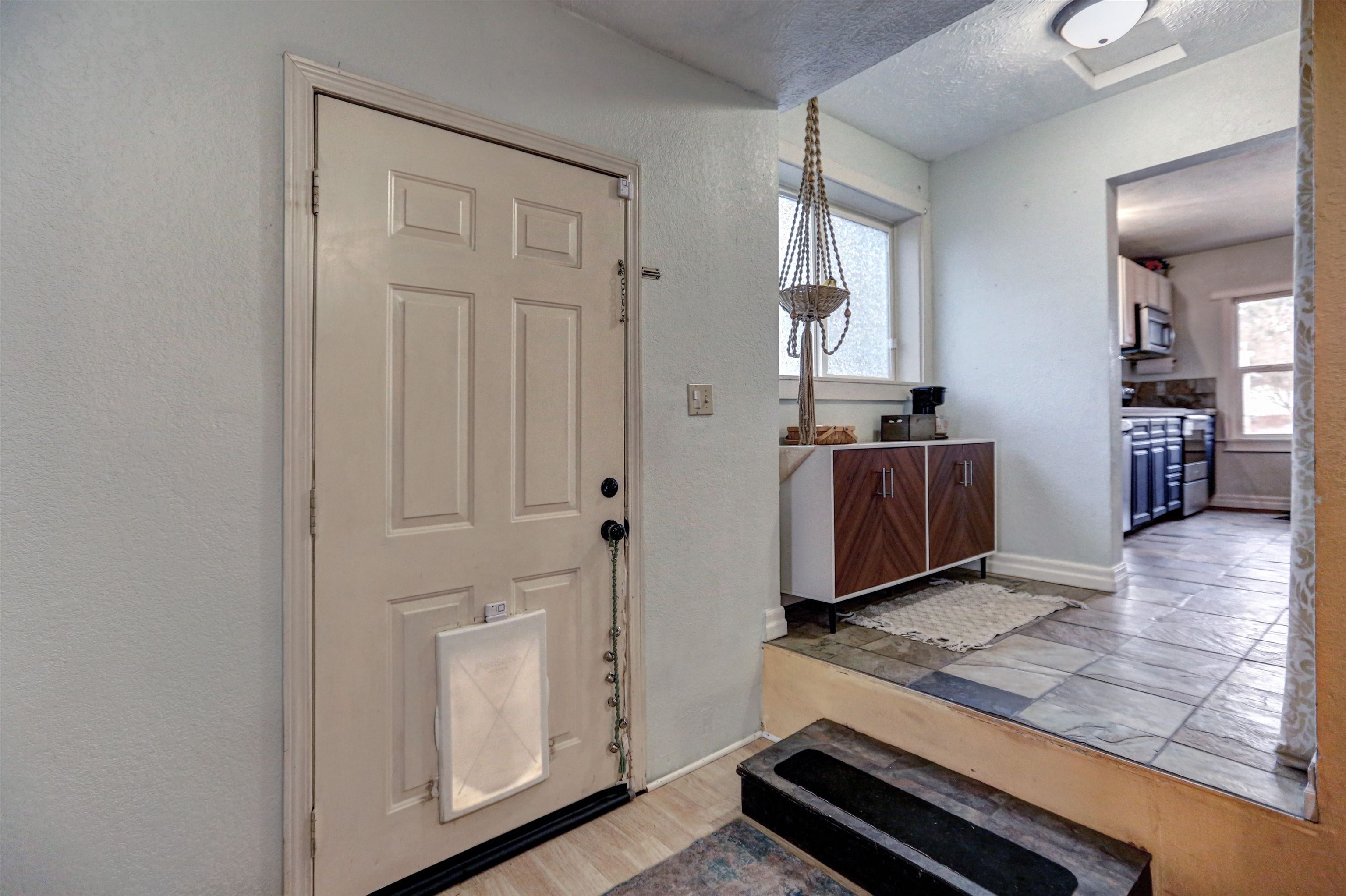 1027 East Wabash Avenue Spokane, WA 99207 - Photo 11 of 28