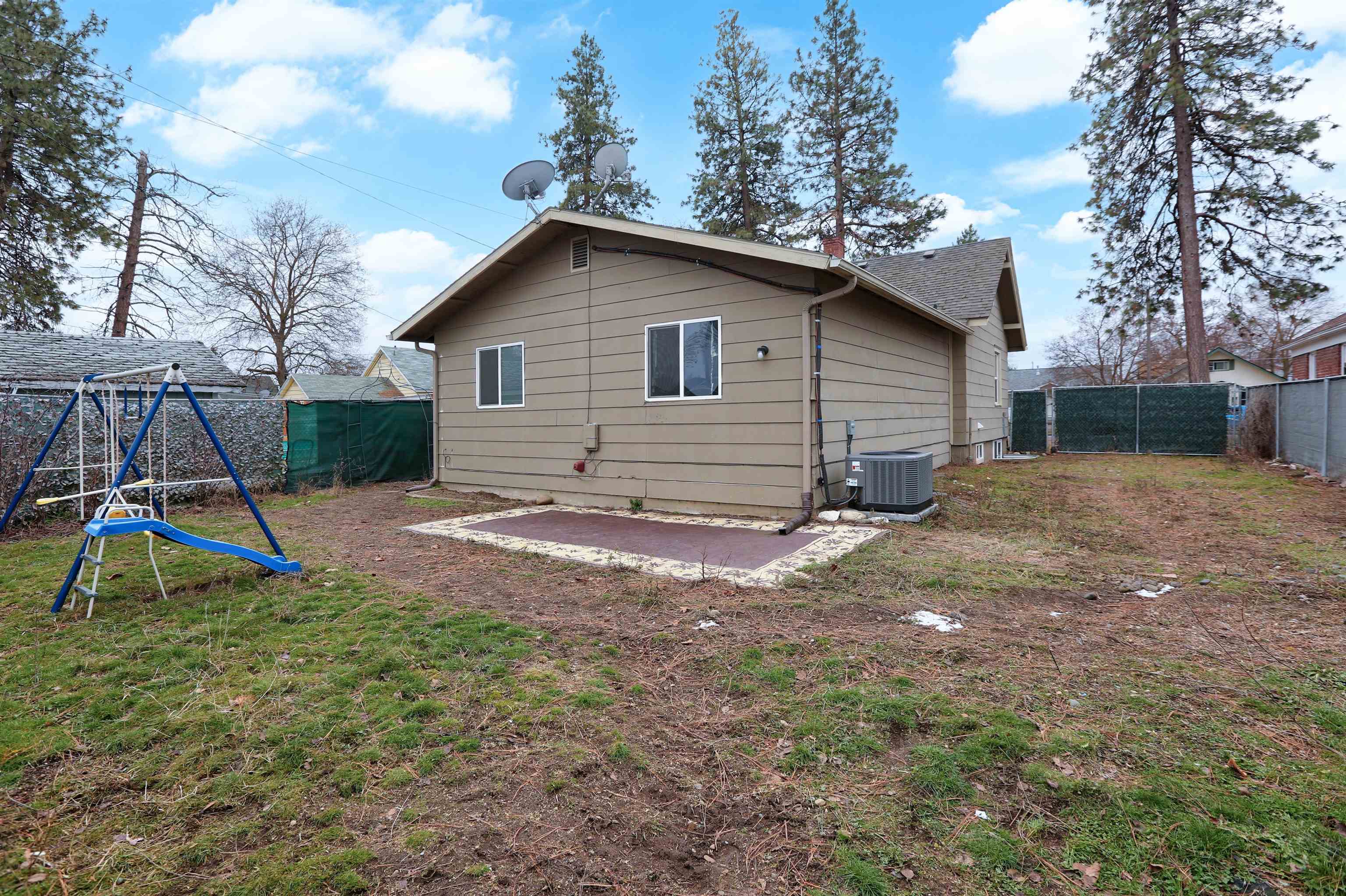 1027 East Wabash Avenue Spokane, WA 99207 - Photo 22 of 28