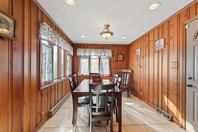 $334,900 | 7241 West 109th Place, Worth, IL 60482