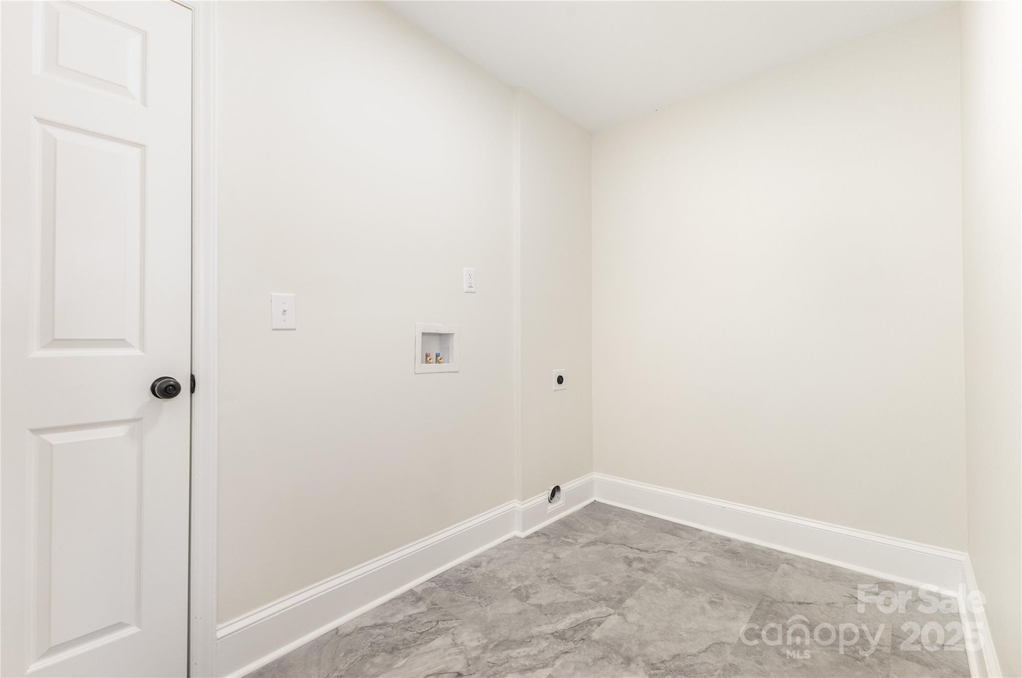 3335 Carnegie Lane Matthews, NC 28105 - Photo 24 of 31 a view of small space