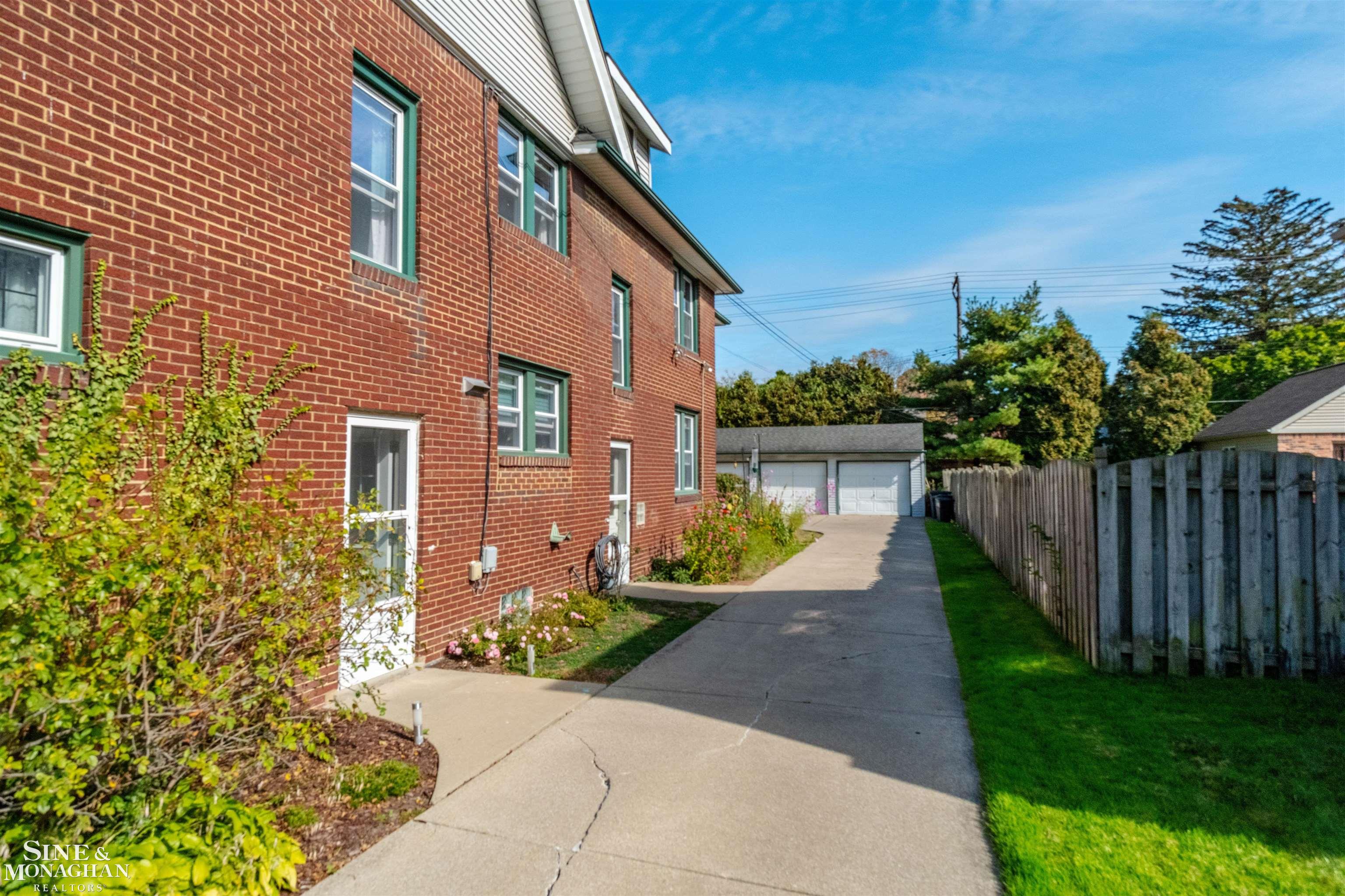 674 Neff Road Grosse Pointe, MI 48230 - Photo 33 of 38