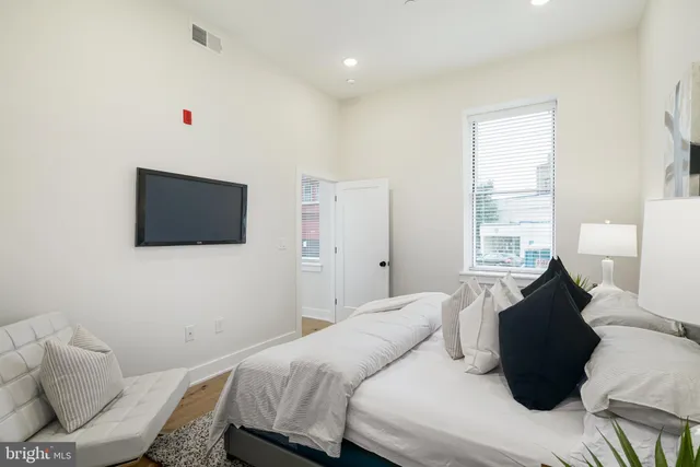 $295,000 | 1723 Francis Street, Unit 1A, Philadelphia, PA 19130