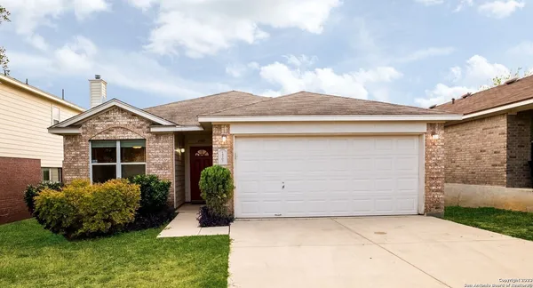 $2,100 | 15707 Grey Fox Terrace, San Antonio, TX 78255