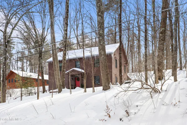 $749,000 | 360 Housatonic Street, Lenox, MA 01240