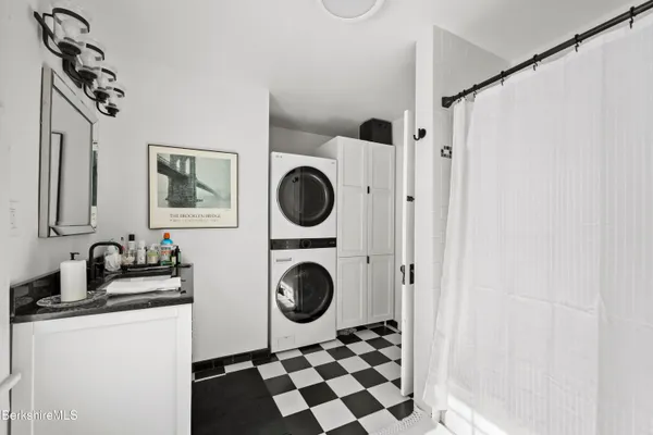 $749,000 | 360 Housatonic Street, Lenox, MA 01240