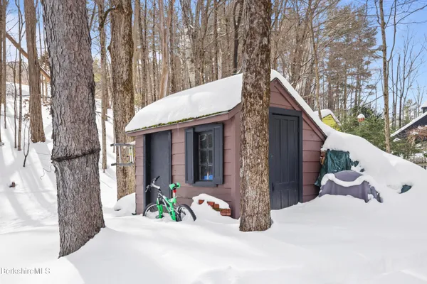 $749,000 | 360 Housatonic Street, Lenox, MA 01240