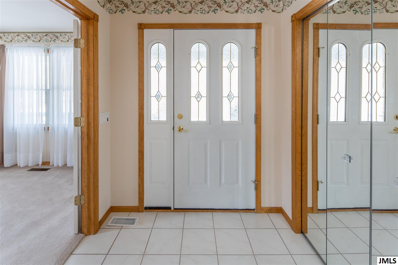 1219 East Kimmel Road Jackson, MI 49201 - Photo 5 of 35 Photo 5