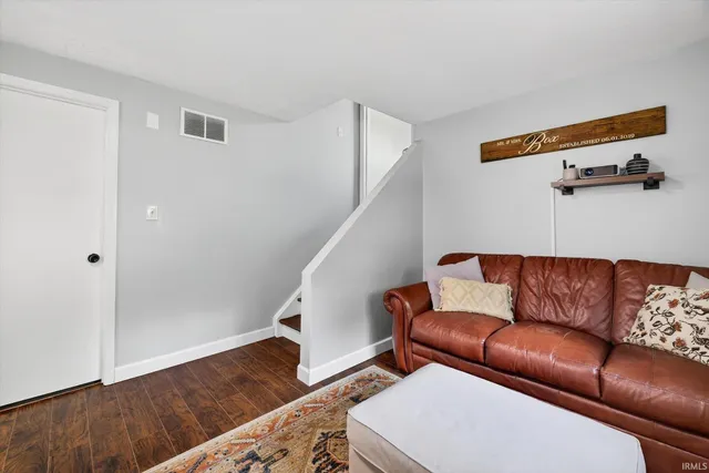 $270,000 | 705 Hanover Glen, Ellettsville, IN 47429