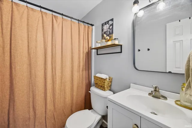 $270,000 | 705 Hanover Glen, Ellettsville, IN 47429