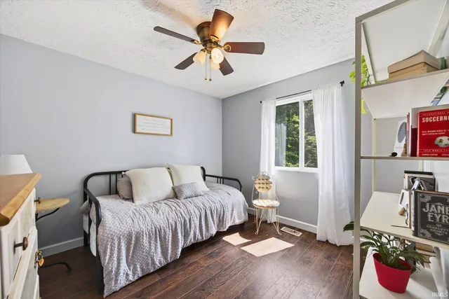 $270,000 | 705 Hanover Glen, Ellettsville, IN 47429