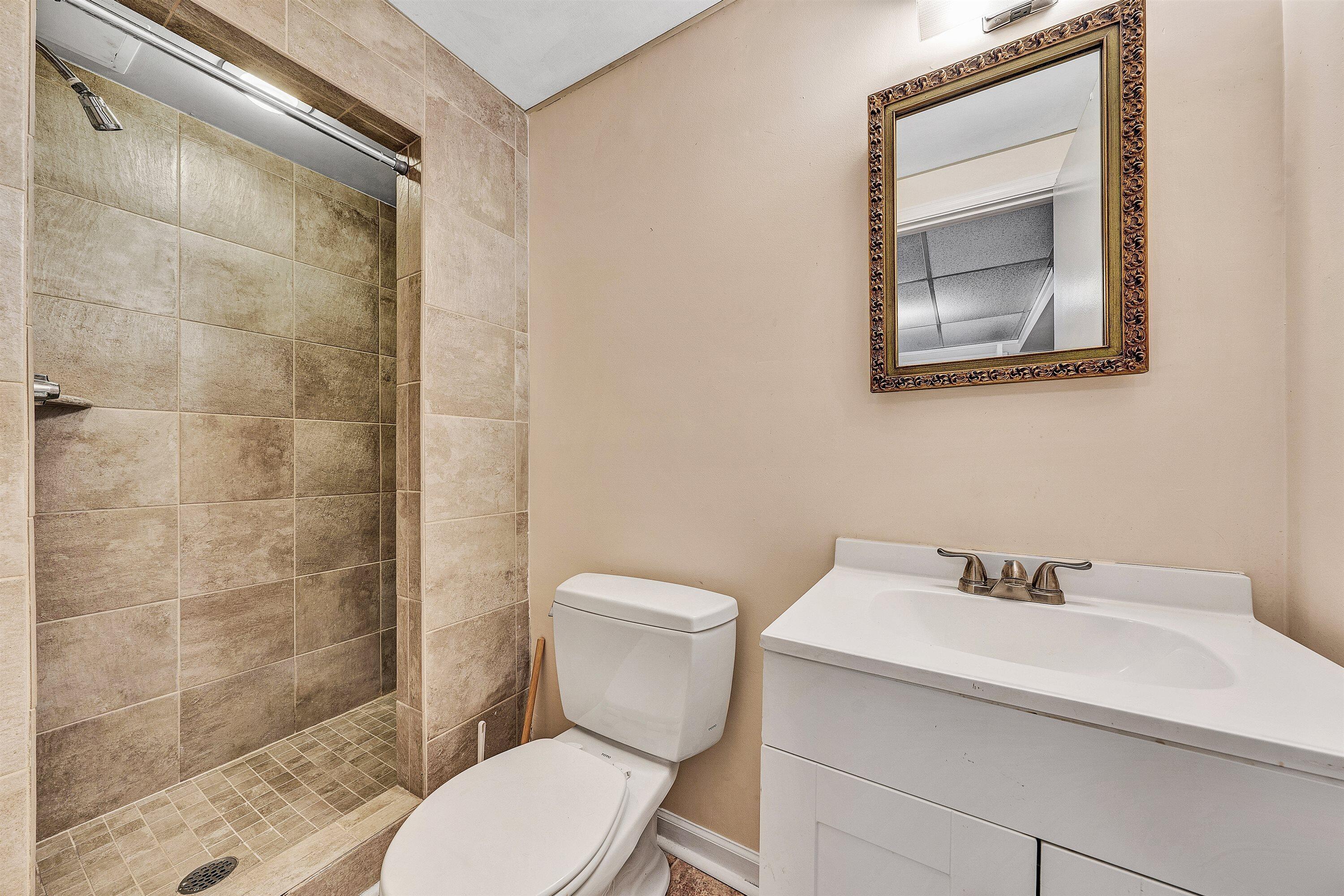 423 Highfield Road Salem, VA 24153 - Photo 31 of 45 27-DSC08923