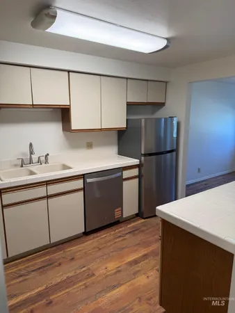 $274,900 | 3695 South Gekeler Lane, Unit 17, Boise, ID 83706