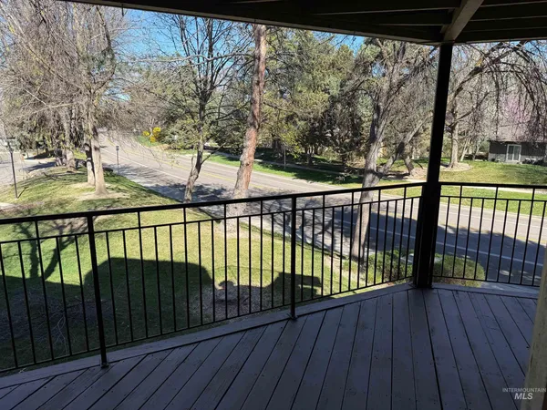 $274,900 | 3695 South Gekeler Lane, Unit 17, Boise, ID 83706