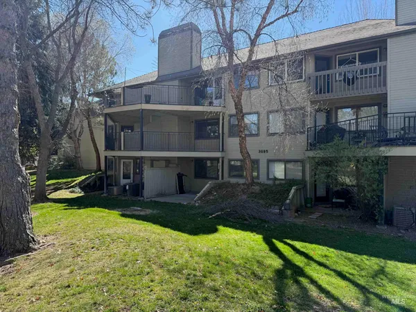 $274,900 | 3695 South Gekeler Lane, Unit 17, Boise, ID 83706