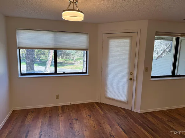 $274,900 | 3695 South Gekeler Lane, Unit 17, Boise, ID 83706