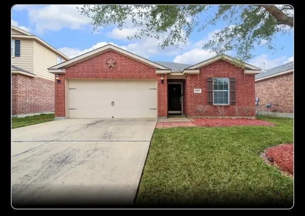 $2,150 | 9815 Opal Rock Drive, Rosharon, TX 77583