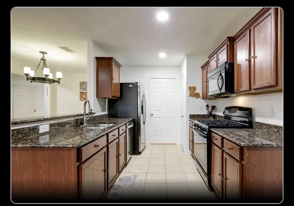 $2,200 | 9815 Opal Rock Drive, Rosharon, TX 77583