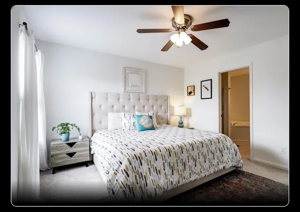 $2,150 | 9815 Opal Rock Drive, Rosharon, TX 77583