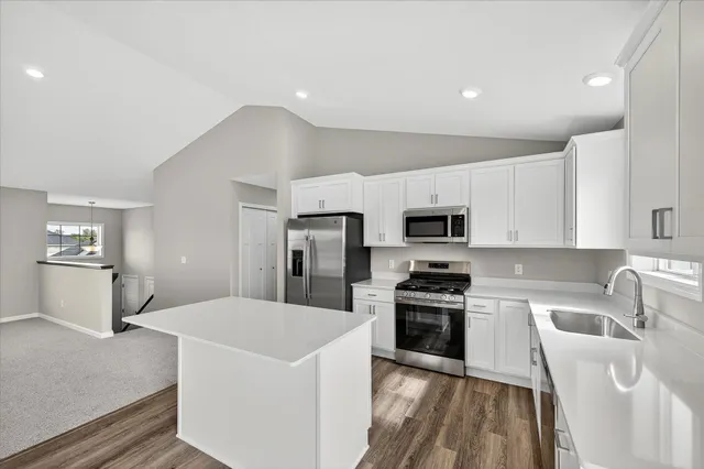 $374,900 | 1526 Raccoon Lane, New Richmond, WI 54017