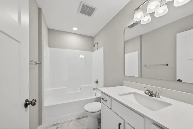 $374,900 | 1526 Raccoon Lane, New Richmond, WI 54017