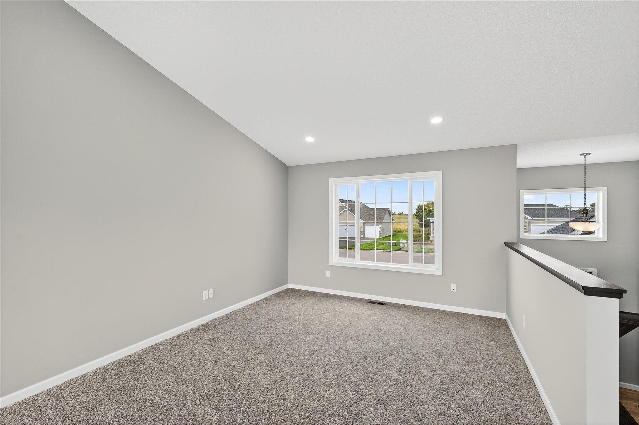 1526 Raccoon Lane New Richmond, WI 54017 - Photo 3 of 23