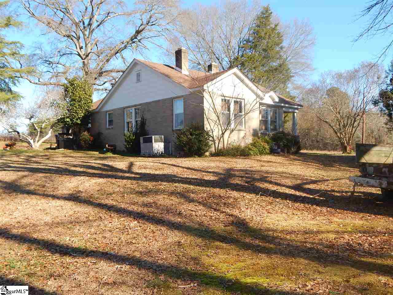 180 Coleman Road Wellford, SC 29385 - Photo 2 of 18