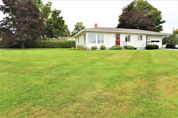 $312,500 | 184 Sloan Street, Newport, VT 05855