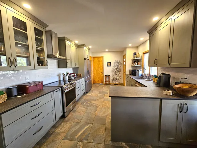 $312,500 | 184 Sloan Street, Newport, VT 05855