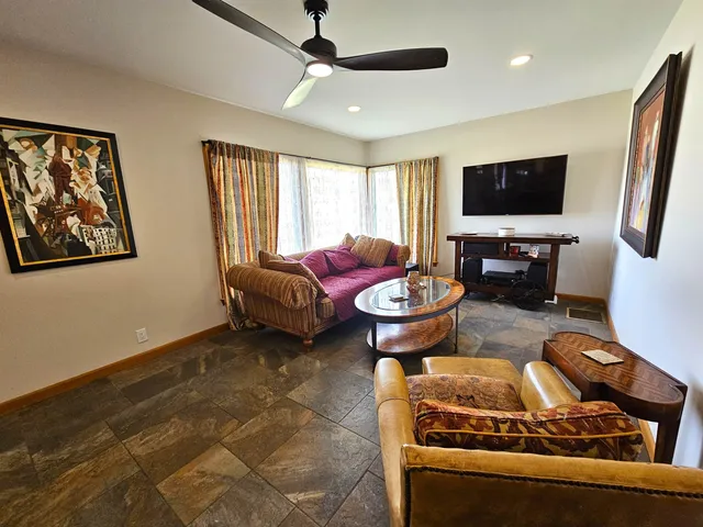 $312,500 | 184 Sloan Street, Newport, VT 05855