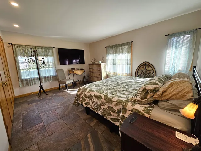 $312,500 | 184 Sloan Street, Newport, VT 05855