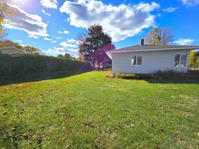 $312,500 | 184 Sloan Street, Newport, VT 05855
