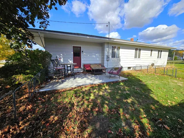 $312,500 | 184 Sloan Street, Newport, VT 05855