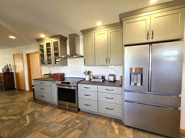 $312,500 | 184 Sloan Street, Newport, VT 05855