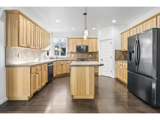 $679,900 | 9607 Northeast 157th Avenue, Vancouver, WA 98682