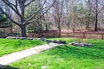 1750SandRdBackYard.jpg