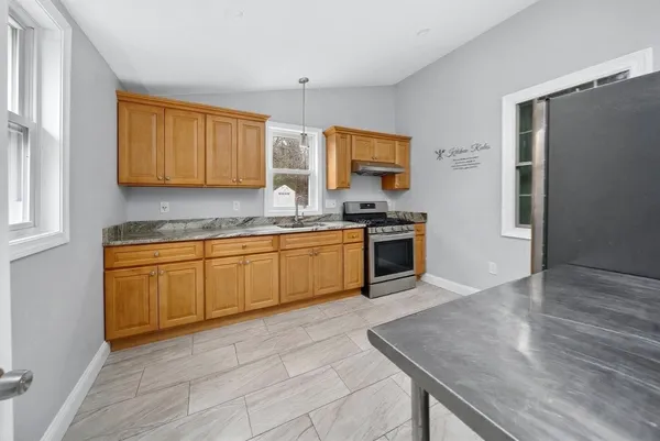$1,200,000 | 2 Hitching Post Lane, Methuen, MA 01844