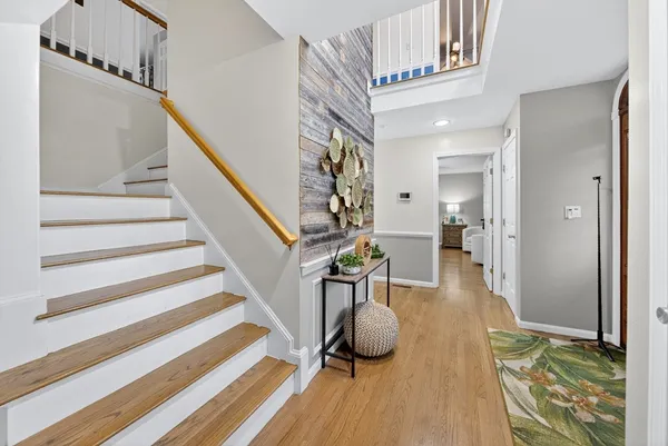 $1,200,000 | 2 Hitching Post Lane, Methuen, MA 01844