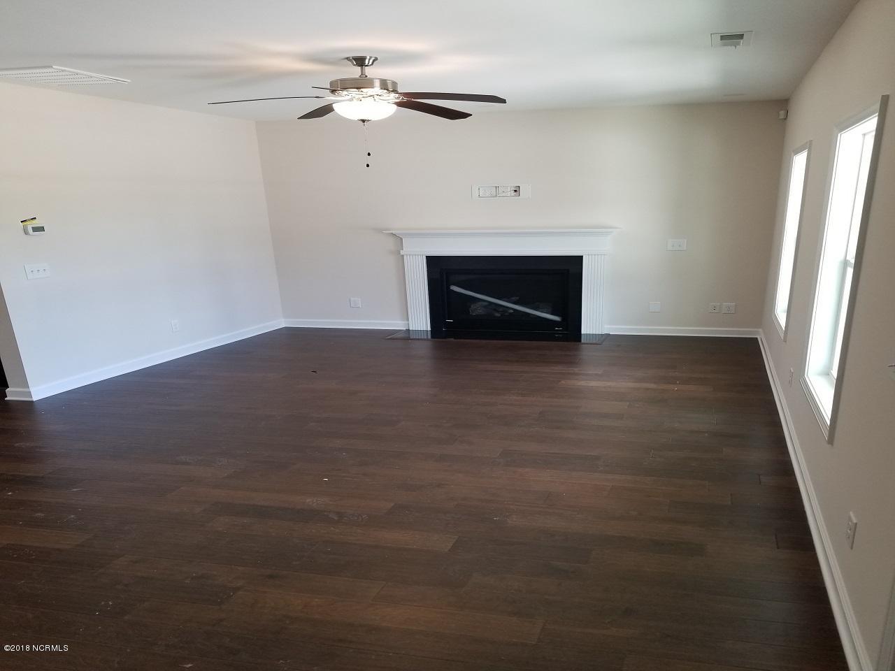 102 Poplar Branch Way Hampstead, NC 28443 - Photo 7 of 22 living.2
