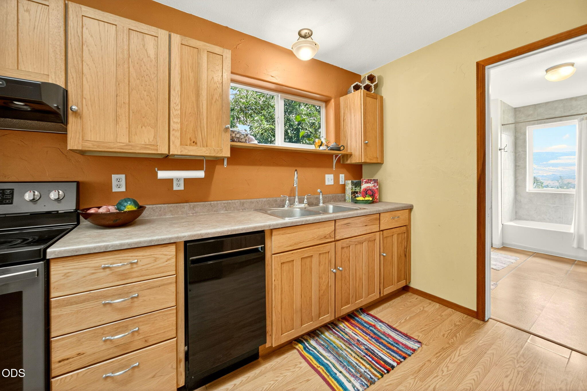 6577 Adams Road Talent, OR 97540 - Photo 19 of 100