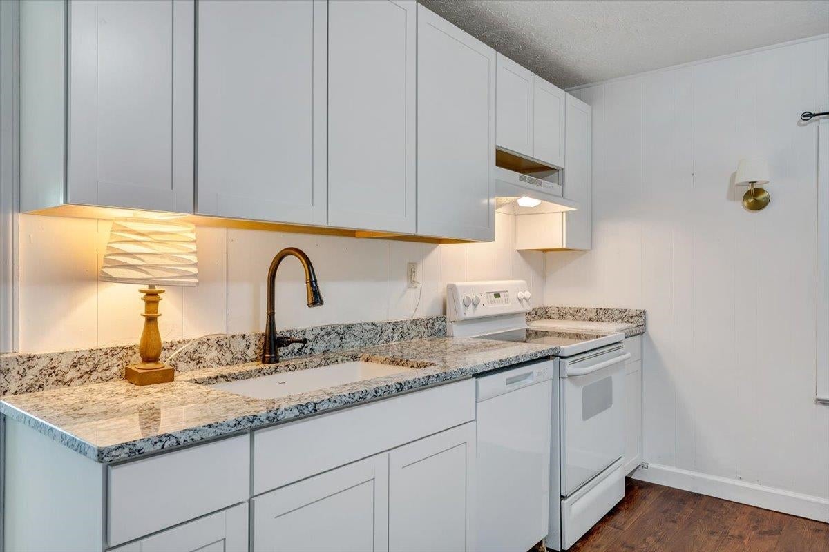 1209 Bishop Road Blacksburg, VA 24060 - Photo 16 of 46 Gallery Image 16